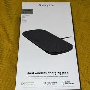 NEW Mophie Universal Dual Wireless Charging Pad Fast Charge